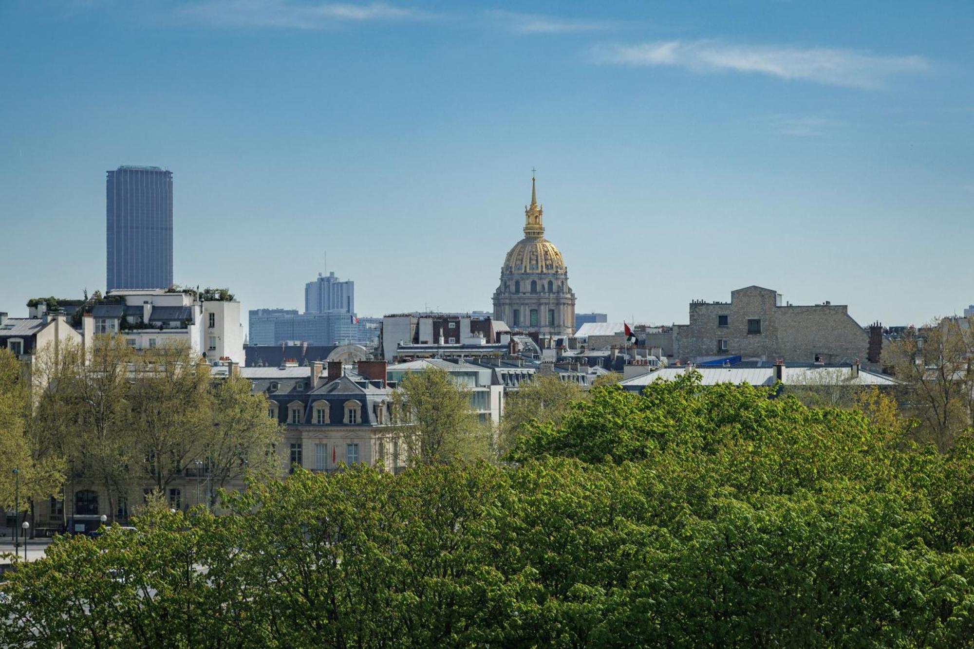 Luxury - Avenue Montaigne Parigi